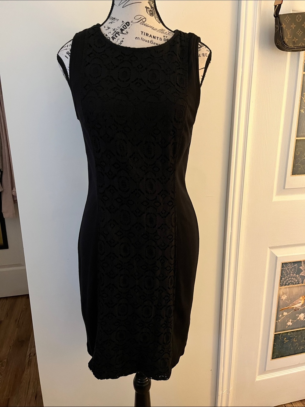 Carmen Marc Valvo Black Sleeveless Lace-Front Midi Dress